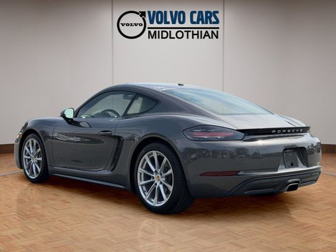 Used 2019 Porsche 718 Cayman RWD image 18