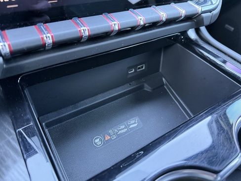 Used 2025 GMC Yukon XL AT4 w/ Premium Trailering Package image 18