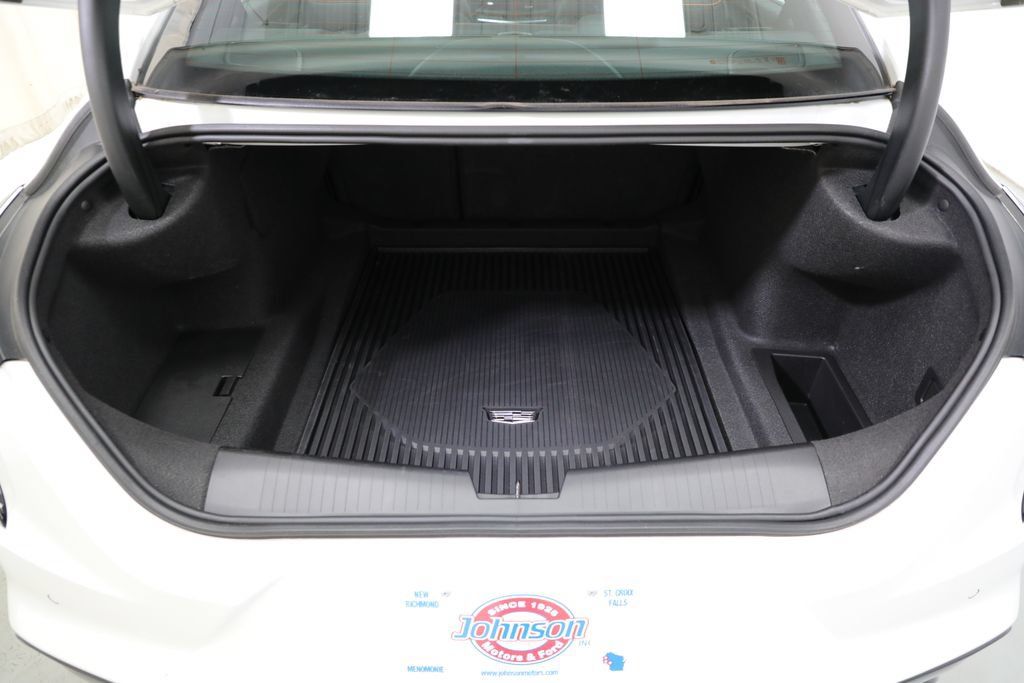 Used 2025 Cadillac CT4 V w/ Super Cruise Package AWD/4WD image 8