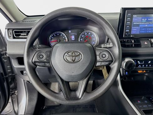 Used 2020 Toyota RAV4 LE image 13