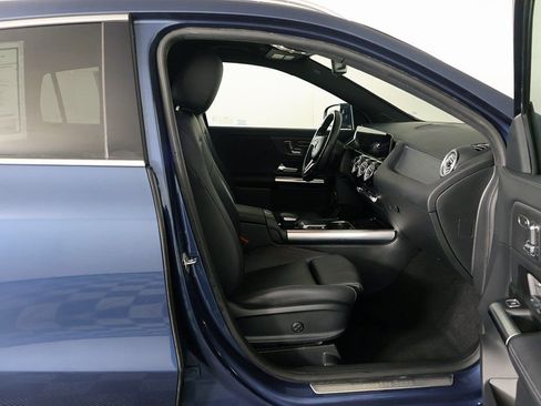 Used 2023 Mercedes-Benz GLA 250 4MATIC w/ Premium Package image 27