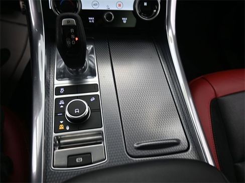 Used 2020 Land Rover Range Rover Sport HST image 11