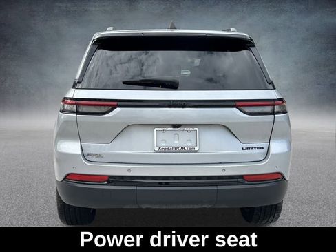 Certified 2024 Jeep Grand Cherokee Limited w/ Black Appearance Package image 8