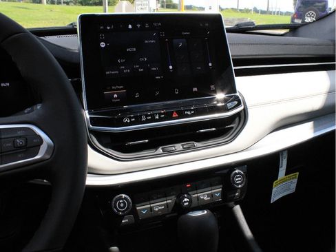New 2026 Jeep Compass Limited AWD/4WD image 21