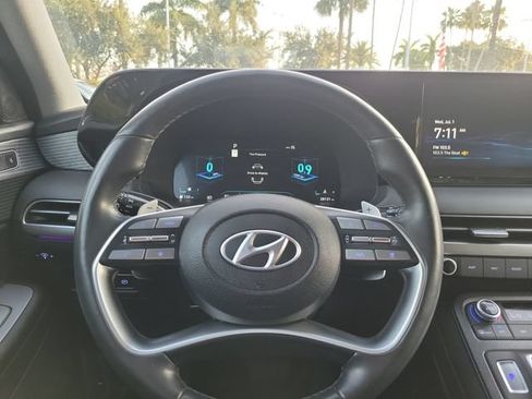 Used 2024 Hyundai Palisade Limited FWD image 14
