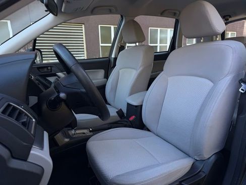 Used 2017 Subaru Forester 2.5i w/ Alloy Wheel Package image 22