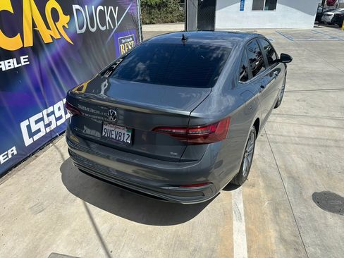 Used 2024 Volkswagen Jetta SE FWD image 9