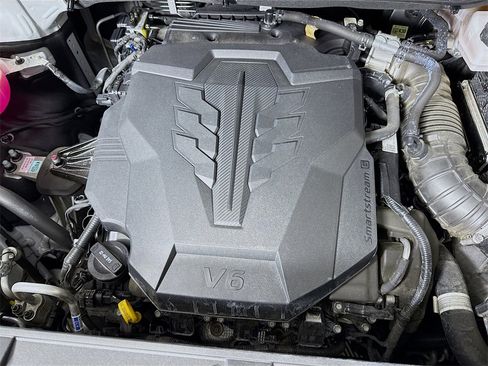 Used 2023 Kia Carnival LX image 35