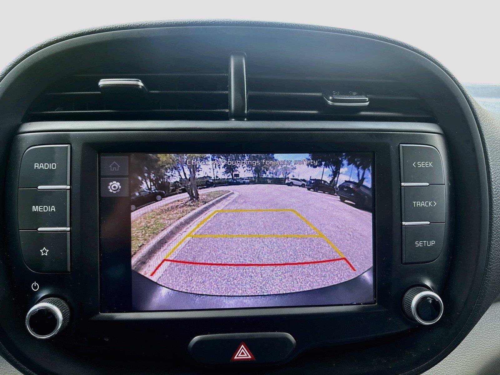 Used 2022 Kia Soul LX w/ Technology Package FWD image 10