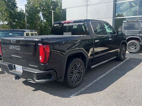 Used 2022 GMC Sierra 1500 Denali Ultimate AWD/4WD image 5