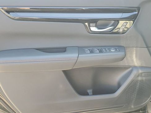 Used 2025 Honda CR-V Sport Touring image 17