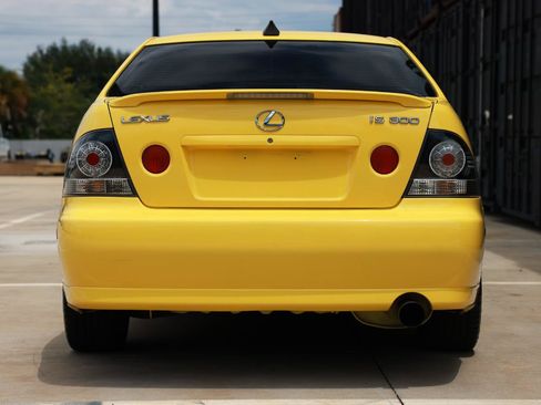 Used 2003 Lexus IS 300 w/ Power & Leather Pkg RWD image 7