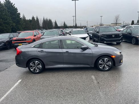Used 2018 Honda Civic EX-L image 9