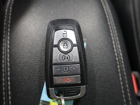 Used 2024 Ford Escape Platinum AWD/4WD image 24