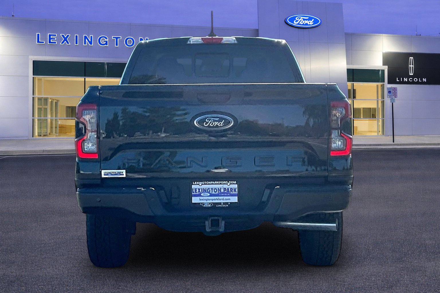 New 2026 Ford Ranger XLT w/ FX4 Off-Road Package AWD/4WD image 4