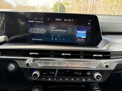 Used 2025 Kia Telluride S image 12