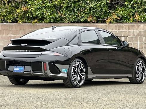 Certified 2025 Hyundai Ioniq 6 SEL RWD image 5