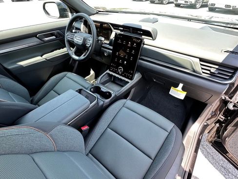New 2026 GMC Terrain AT4 w/ Convenience Package III AWD/4WD image 13