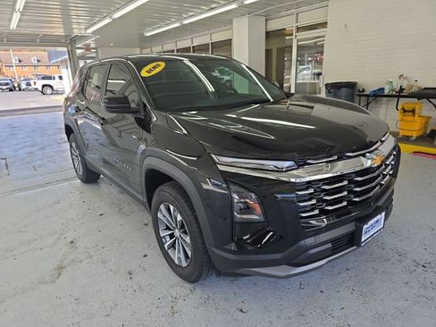 New 2026 Chevrolet Equinox LT image 7