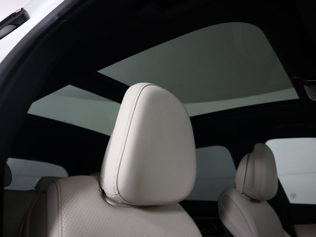 Certified 2026 Mercedes-Benz GLC 300 image 20