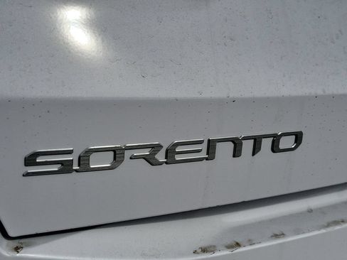 New 2026 Kia Sorento S AWD/4WD image 11