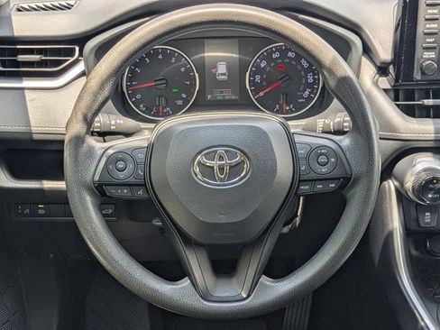 Used 2019 Toyota RAV4 XLE w/ Convenience Package FWD image 20