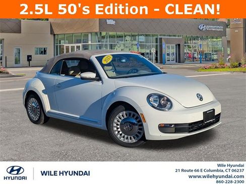 Used 2013 Volkswagen Beetle 2.5 image 1