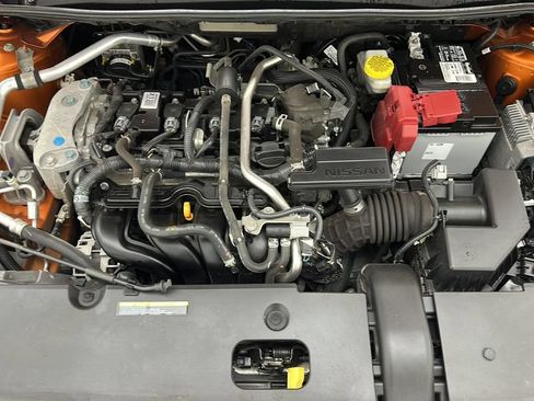Used 2022 Nissan Sentra SR w/ SR Premium Package FWD image 24