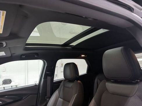 Certified 2022 Chevrolet TrailBlazer RS w/ Sun and Liftgate Package FWD image 23