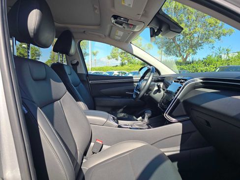 Used 2023 Hyundai Tucson SEL w/ Convenience Package image 11