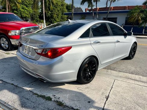 Used 2011 Hyundai Sonata SE w/ Navigation & Sunroof Pkg 4 image 5