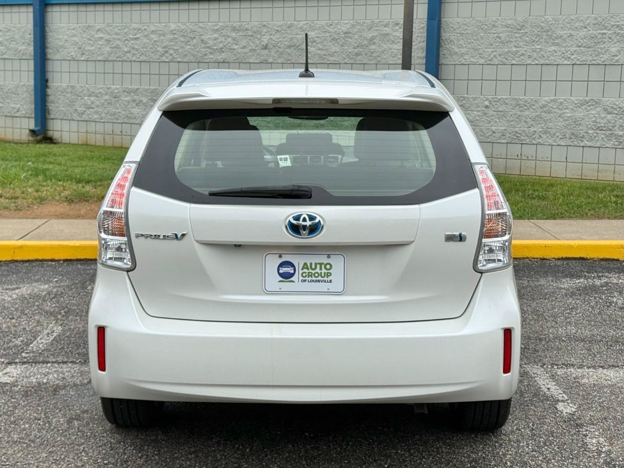 Used 2013 Toyota Prius V Five FWD image 6
