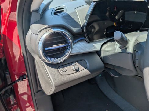 New 2026 Chevrolet Trax LT FWD image 16