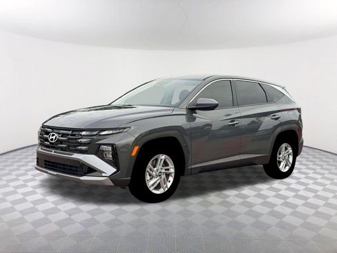 New 2026 Hyundai Tucson SE FWD image 2