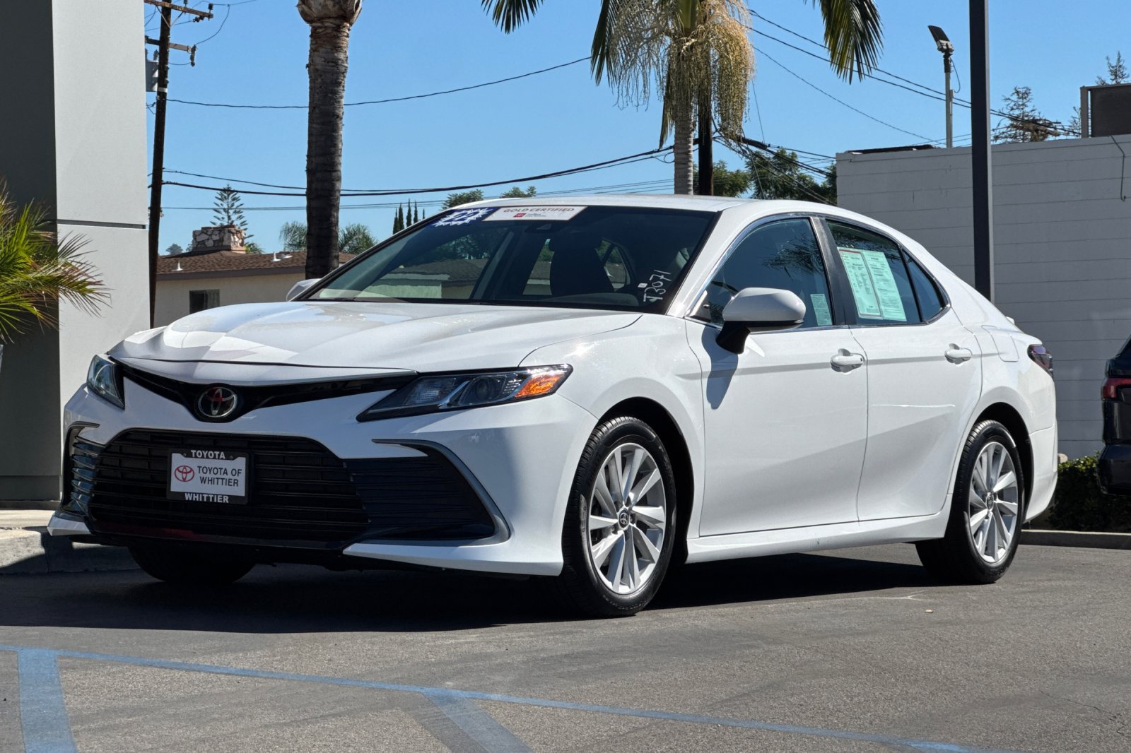 Used 2022 Toyota Camry LE w/ Carpet Mat Package (TMS) FWD image 10