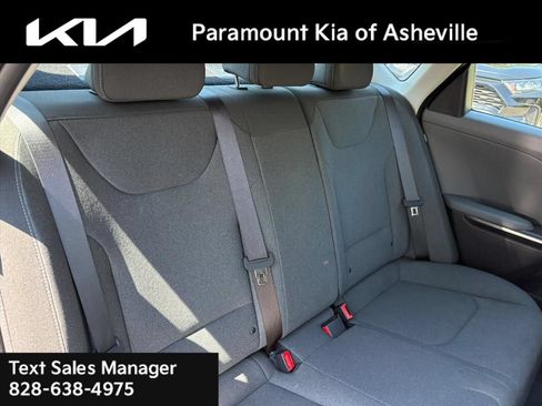 Certified 2025 Kia K4 FWD image 21