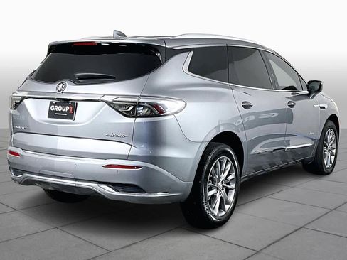 Used 2023 Buick Enclave Avenir image 13