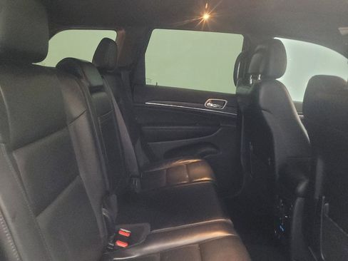 Used 2021 Jeep Grand Cherokee Limited AWD/4WD image 19