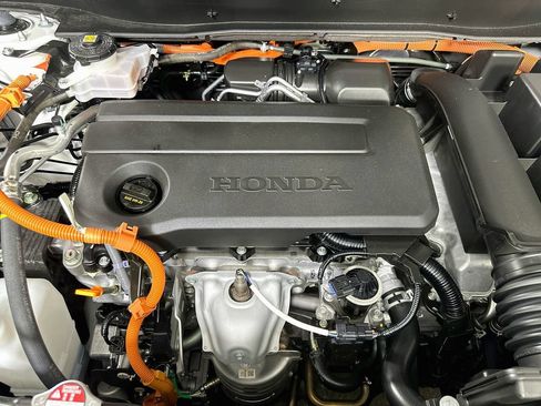 Used 2025 Honda CR-V Sport-L image 9