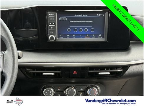 Used 2025 Nissan Kicks S FWD image 13