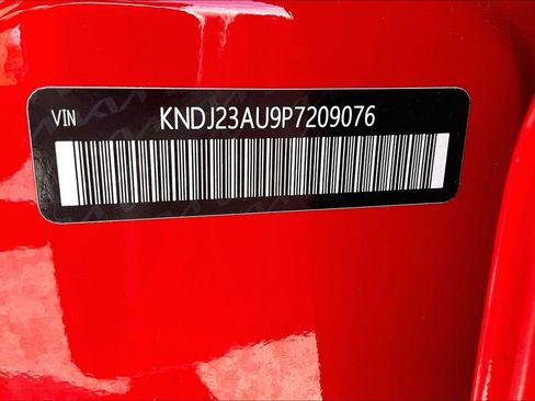 Used 2023 Kia Soul LX w/ Option Group 015 FWD image 29