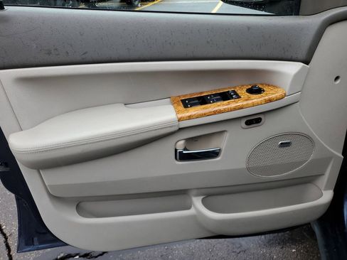 Used 2009 Jeep Grand Cherokee Limited w/ Quadra-Drive II 4X4 Group image 21