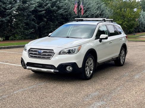 Used 2017 Subaru Outback 3.6R Touring w/ Protection Package #1 AWD/4WD image 25
