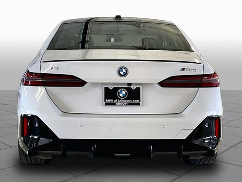 New 2026 BMW i5 w/ Executive Package AWD/4WD image 4