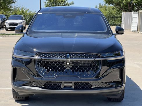 New 2025 Lincoln Nautilus Premier w/ Equipment Group 102A image 13