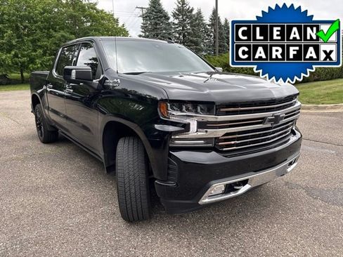 Used 2022 Chevrolet Silverado 1500 High Country w/ Technology Package AWD/4WD image 2