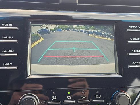 Used 2018 Toyota Camry LE FWD image 29
