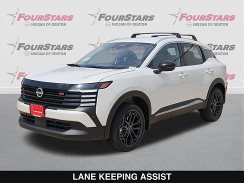 New 2026 Nissan Kicks SR FWD image 8