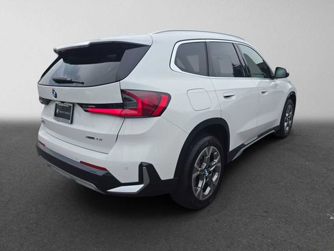 Used 2024 BMW X1 xDrive28i w/ Convenience Package AWD/4WD image 3