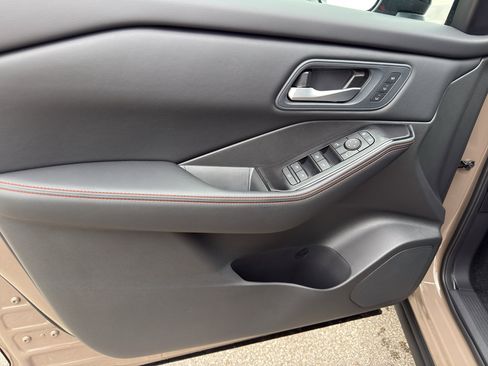 New 2026 Nissan Rogue SV AWD/4WD image 12